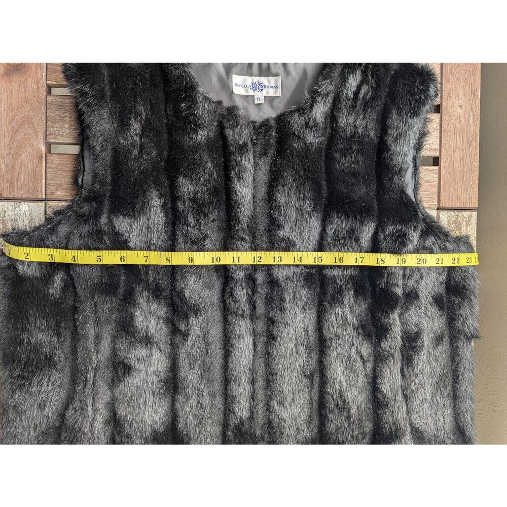 💜Rebecca Thomas Black Faux Fur Vest – XL – Made in USA - Picture 4 of 7